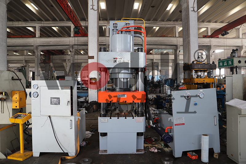 315吨液压机 315吨液压机