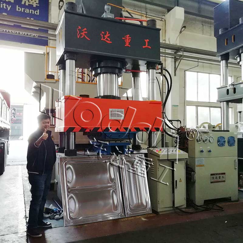 500吨不锈钢水箱板成型液压机 500吨不锈钢水箱板成型液压机