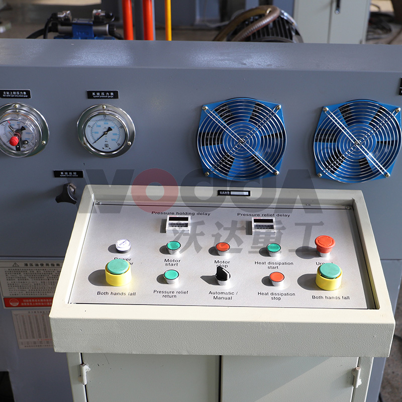 315吨四柱液压机 315吨四柱液压机