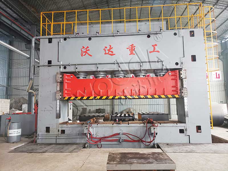 2000吨龙门液压机 2000吨龙门液压机