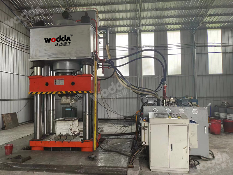 800吨匣钵成型液压机 800吨匣钵成型液压机