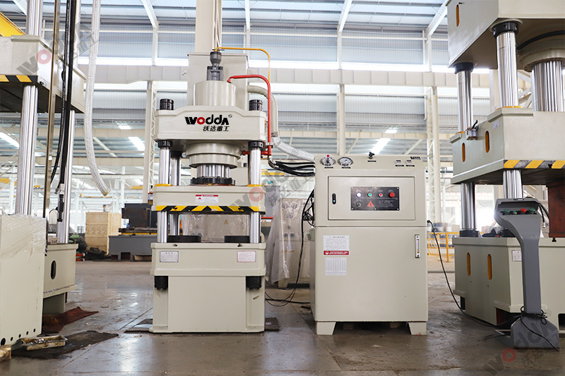 四柱液压机故障排除小技巧 四柱液压机故障排除小技巧