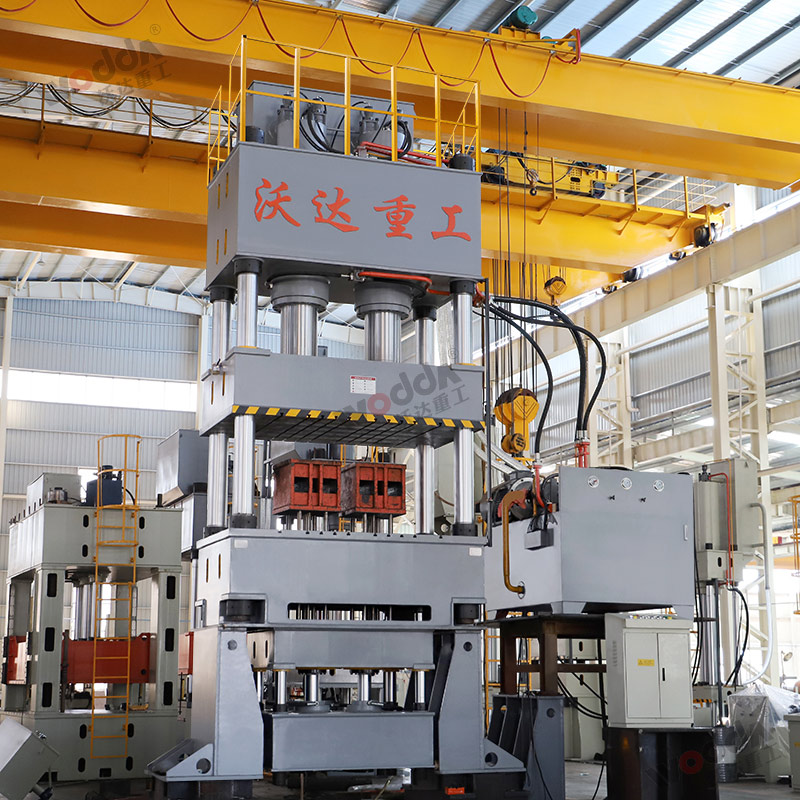 1000吨四柱液压机 1000吨四柱液压机