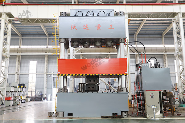 2500吨复合材料成型液压机_大型四柱液压机厂家 2500吨复合材料成型液压机_大型四柱液压机厂家