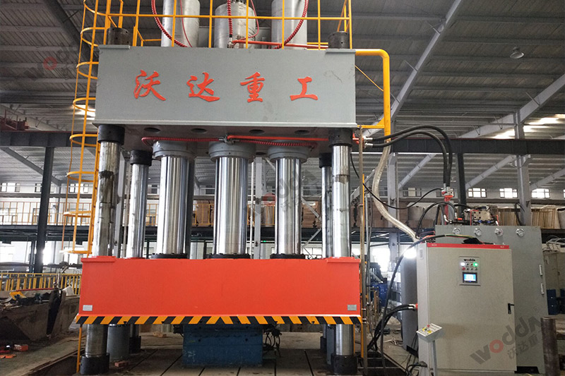 2000吨复合材料汽车配件液压机 2000吨复合材料汽车配件液压机