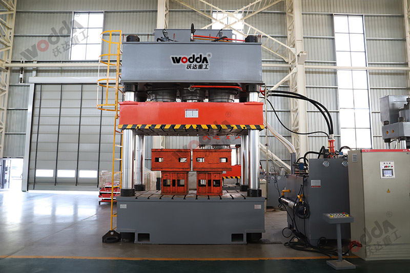 1200吨三梁四柱液压机_大型液压机厂家 1200吨三梁四柱液压机_大型液压机厂家