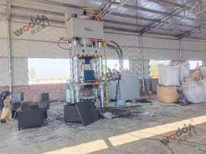 800吨匣钵成型液压机 800吨匣钵成型液压机