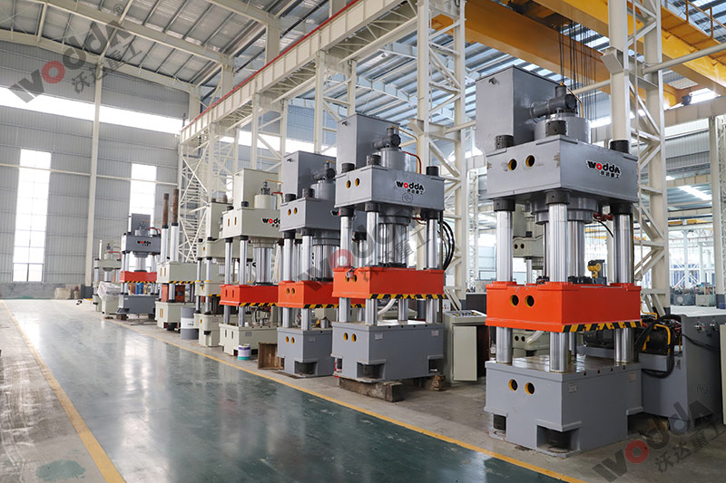 液压机哪个品牌好?液压机厂家首选! 液压机哪个品牌好?液压机厂家首选!