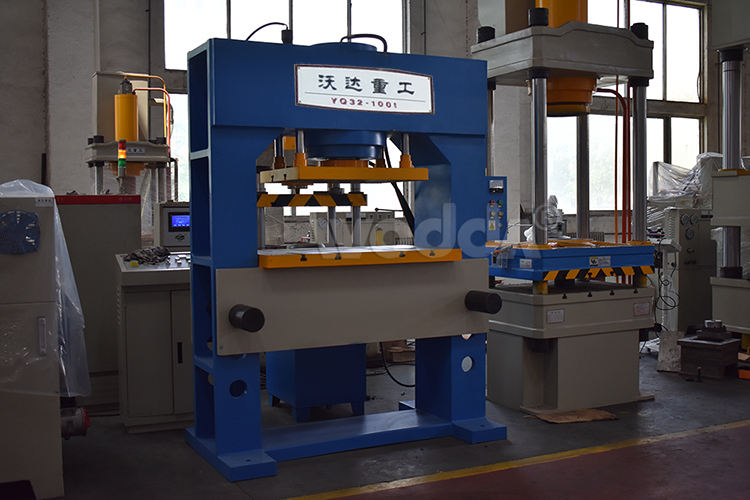 200吨龙门液压机 200吨龙门液压机