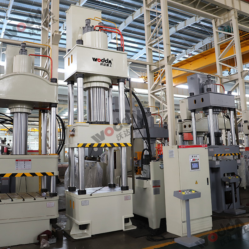 400吨三梁四柱液压机 400吨三梁四柱液压机