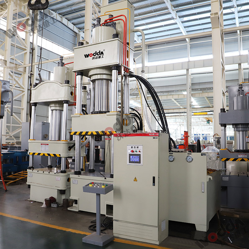 400吨伺服液压机 400吨伺服液压机