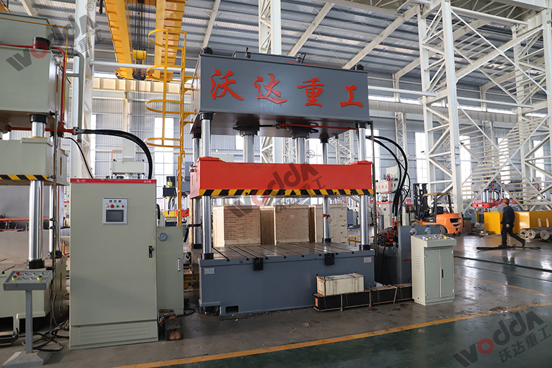 200吨汽车门板成型机 200吨汽车门板成型机