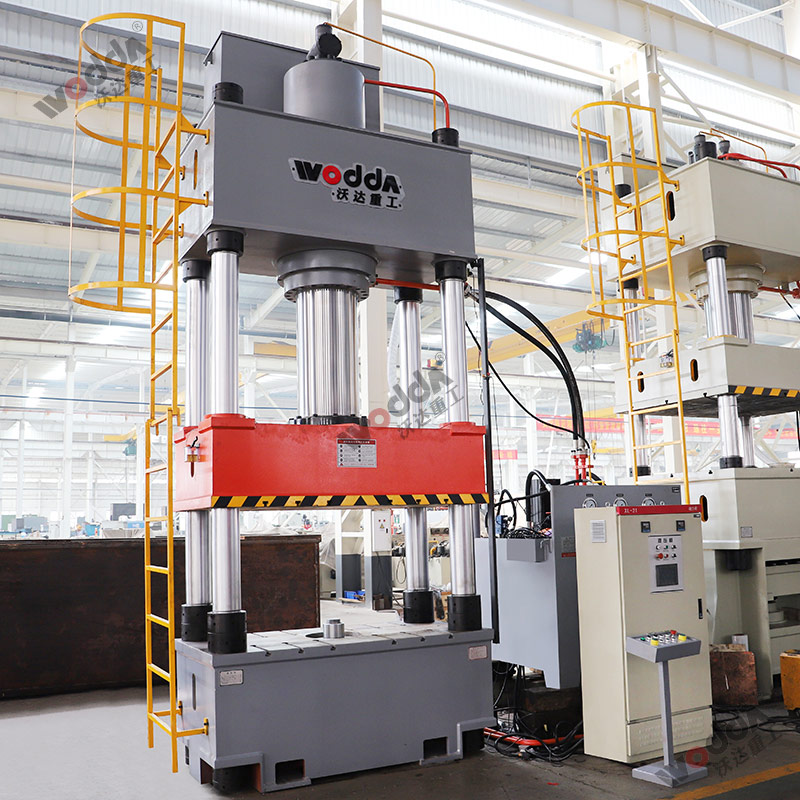 三梁四柱液压机厂家哪家好? 三梁四柱液压机厂家哪家好?