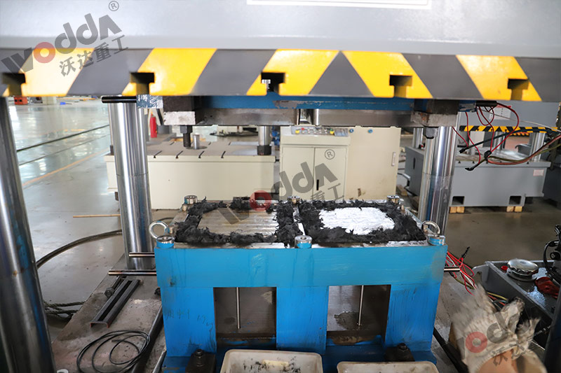 315吨树脂井盖成型液压机模具 315吨树脂井盖成型液压机模具