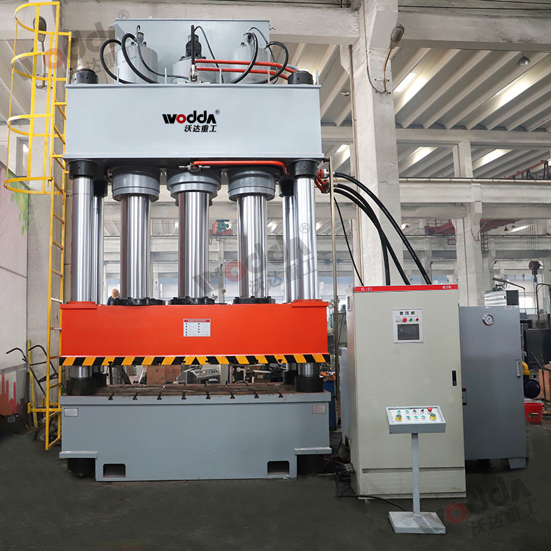 1000吨四柱液压机 1000吨四柱液压机