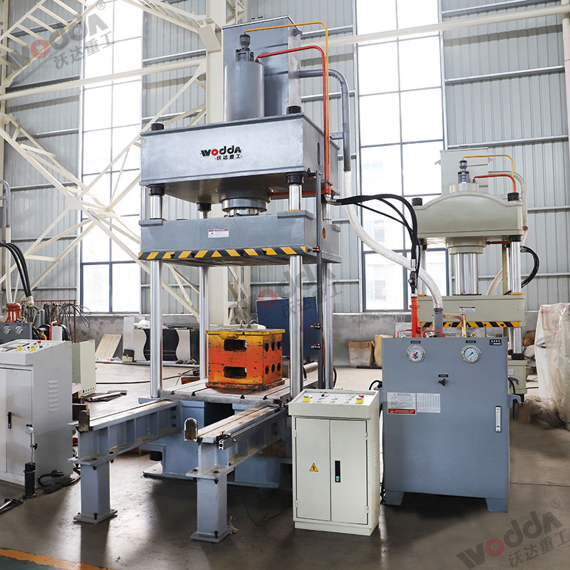 200吨四柱液压机带移动工作台 200吨四柱液压机带移动工作台