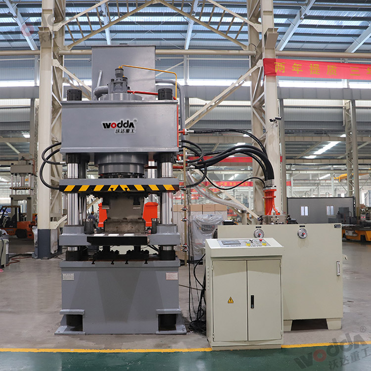 500吨四梁四柱压制净水砖 500吨四梁四柱压制净水砖