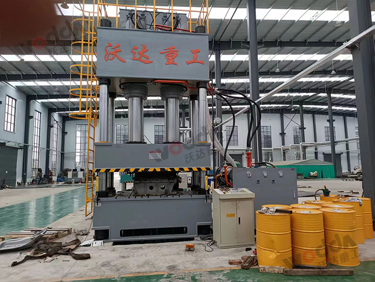 800吨汽车配件液压机 800吨汽车配件液压机