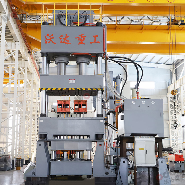 1000吨液压垫(多顶杆)拉伸液压机(图1) 1000吨液压垫(多顶杆)拉伸液压机(图1)