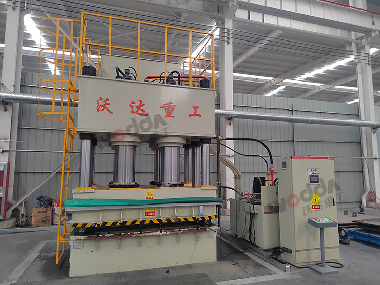 1250吨压滤机滤板成型液压机(图3) 1250吨压滤机滤板成型液压机(图3)