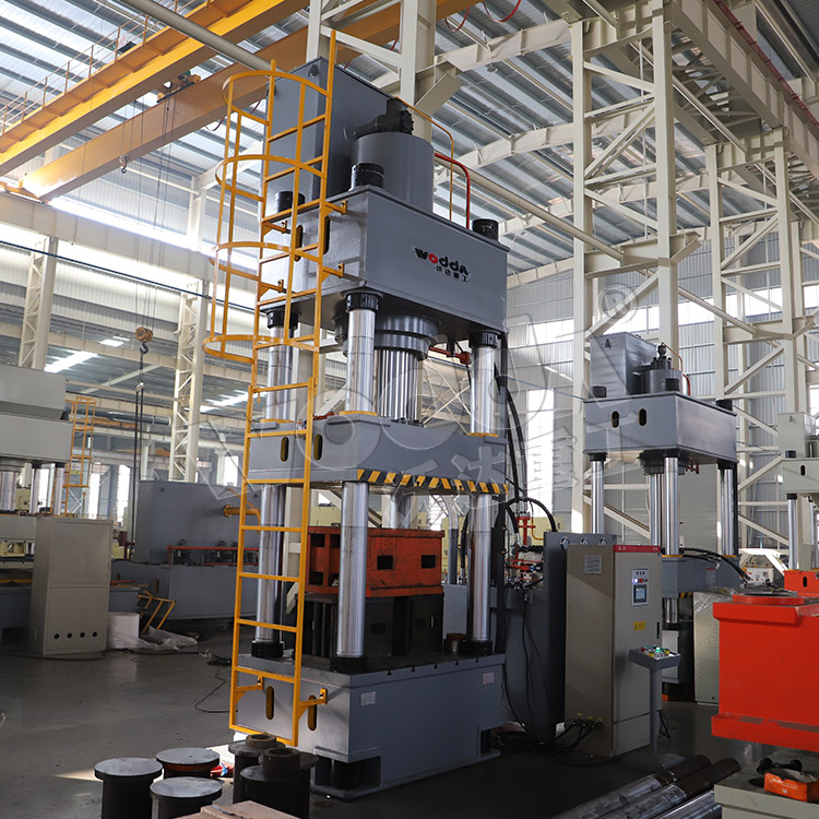 630吨伺服油压机 630吨伺服油压机