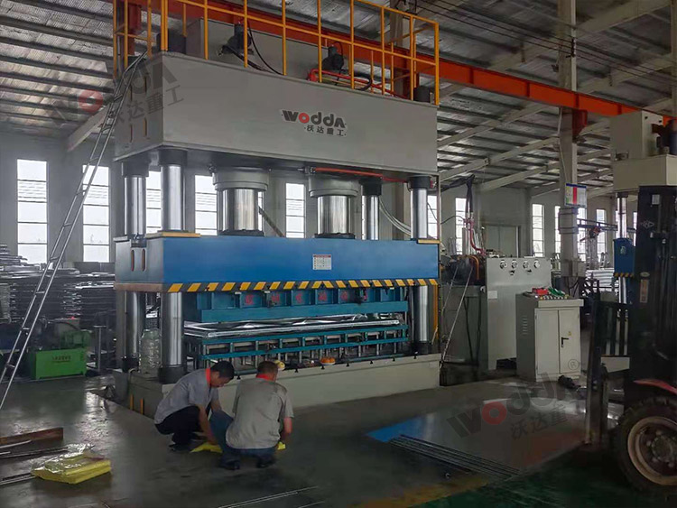 1000吨不锈钢水箱板液压机 1000吨不锈钢水箱板液压机