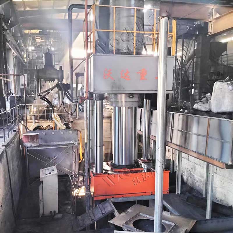 1600吨石墨坩埚生产设备 1600吨石墨坩埚生产设备