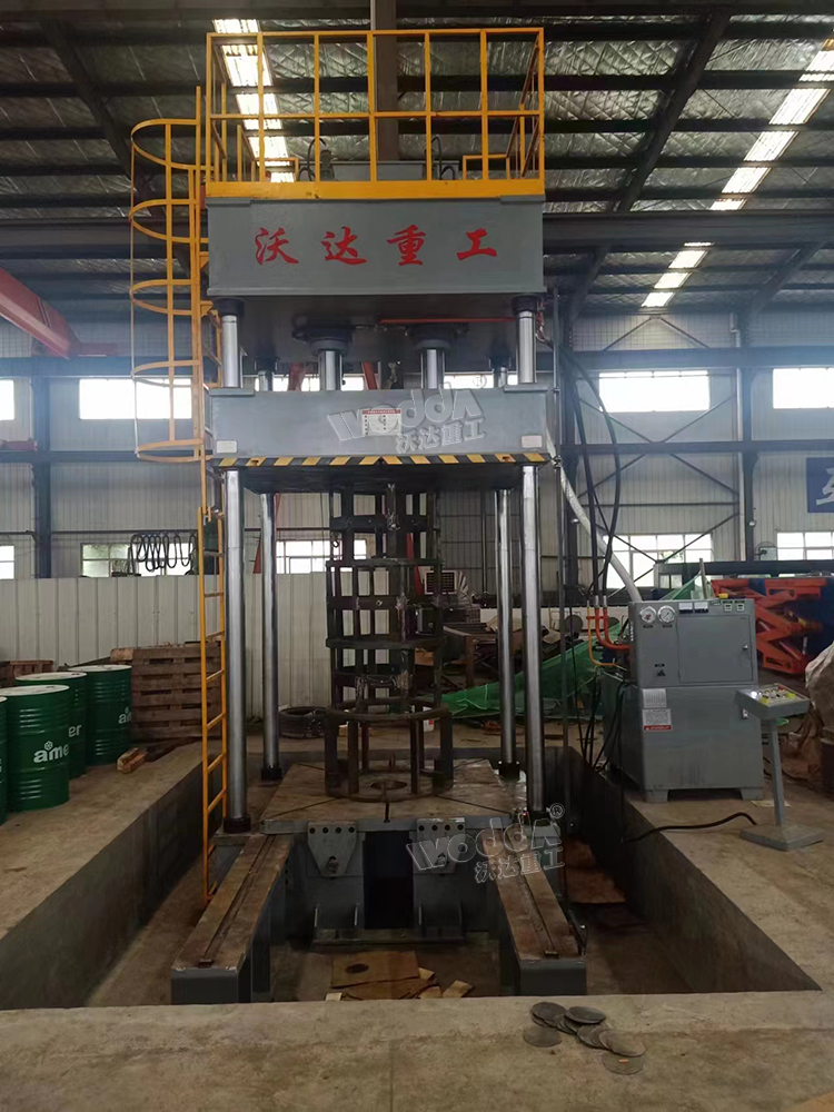 200吨电机定子转子轴承压装液压机客户现场 200吨电机定子转子轴承压装液压机客户现场