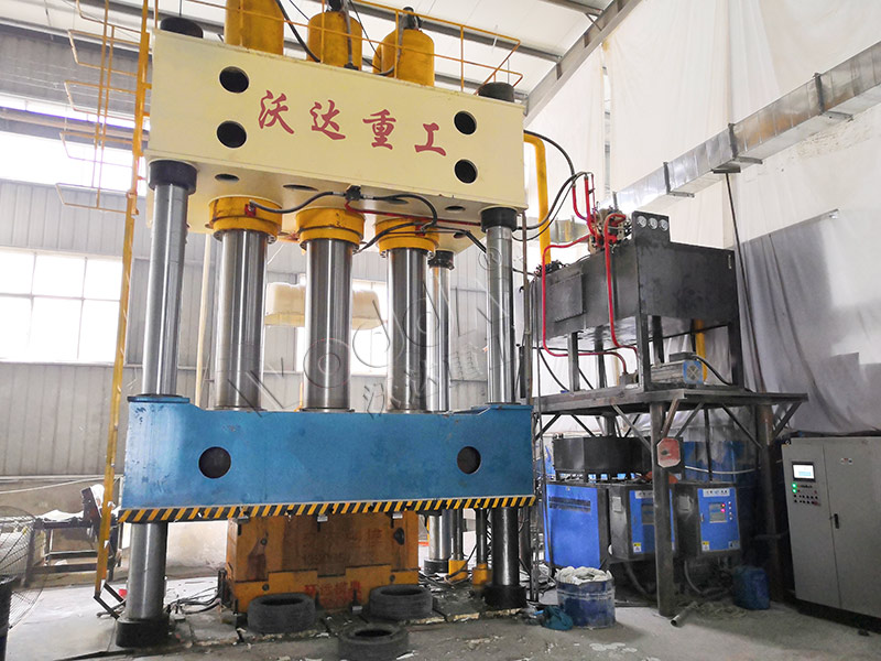 2000吨SMC模压成型液压机 2000吨SMC模压成型液压机