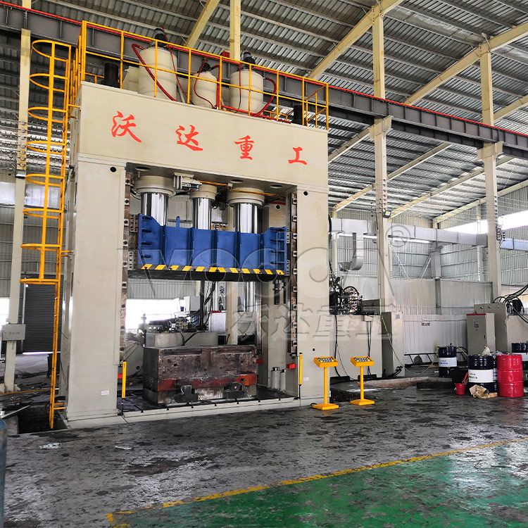 2000吨复合材料成型液压机 2000吨复合材料成型液压机