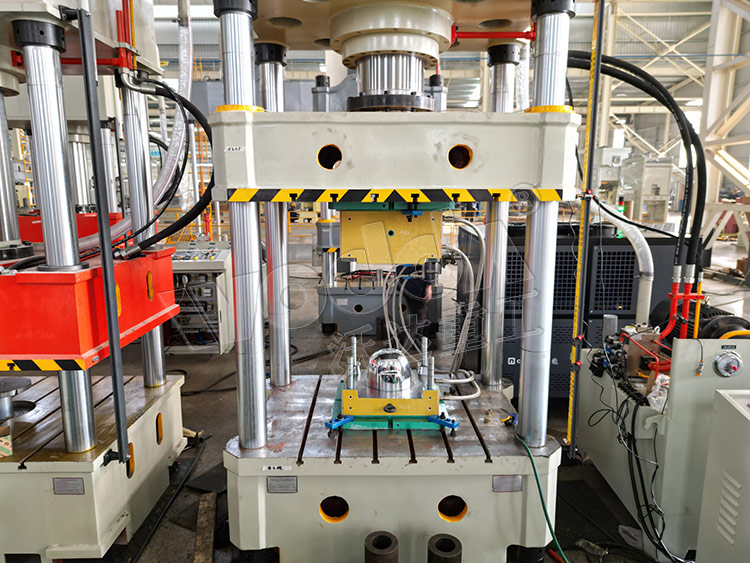 防弹头盔模具一模一出 防弹头盔模具一模一出