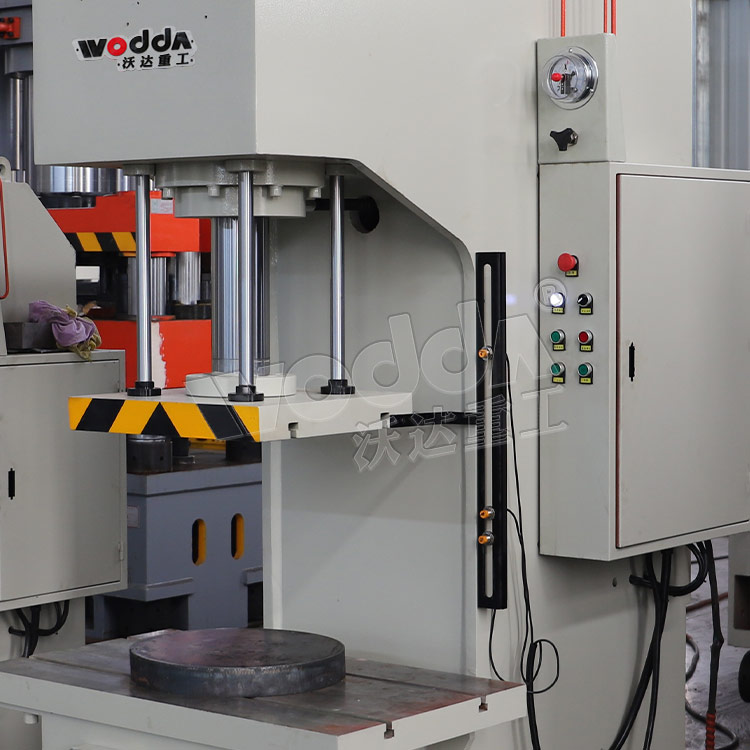 液压机机身 液压机机身