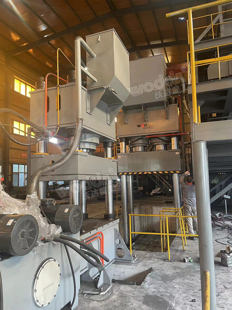 2000吨石墨坩埚液压机 2000吨石墨坩埚液压机