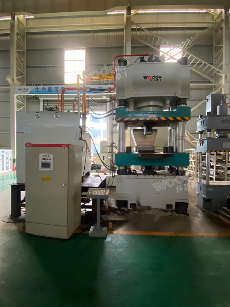 800吨四梁四柱液压机 800吨四梁四柱液压机