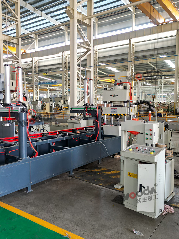 250吨锚杆托盘生产线车间展示 250吨锚杆托盘生产线车间展示