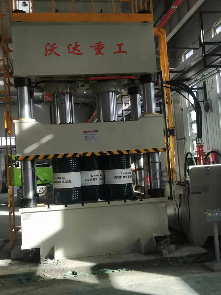 1000吨三梁四柱液压机 1000吨三梁四柱液压机