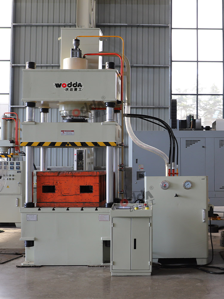 200吨四柱液压机 200吨四柱液压机