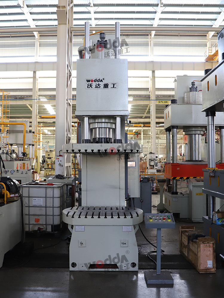 250吨单柱液压机 250吨单柱液压机