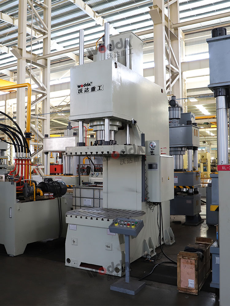 250吨单臂液压机 250吨单臂液压机