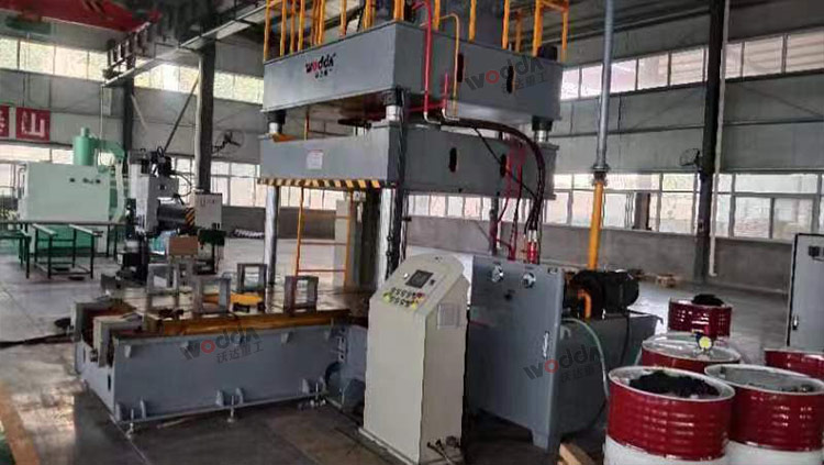 160吨轮胎模具试验机客户现场 160吨轮胎模具试验机客户现场