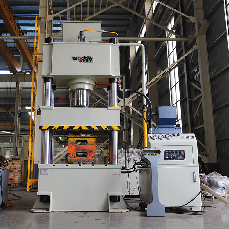 315吨四柱液压机(按需定制) 315吨四柱液压机(按需定制)