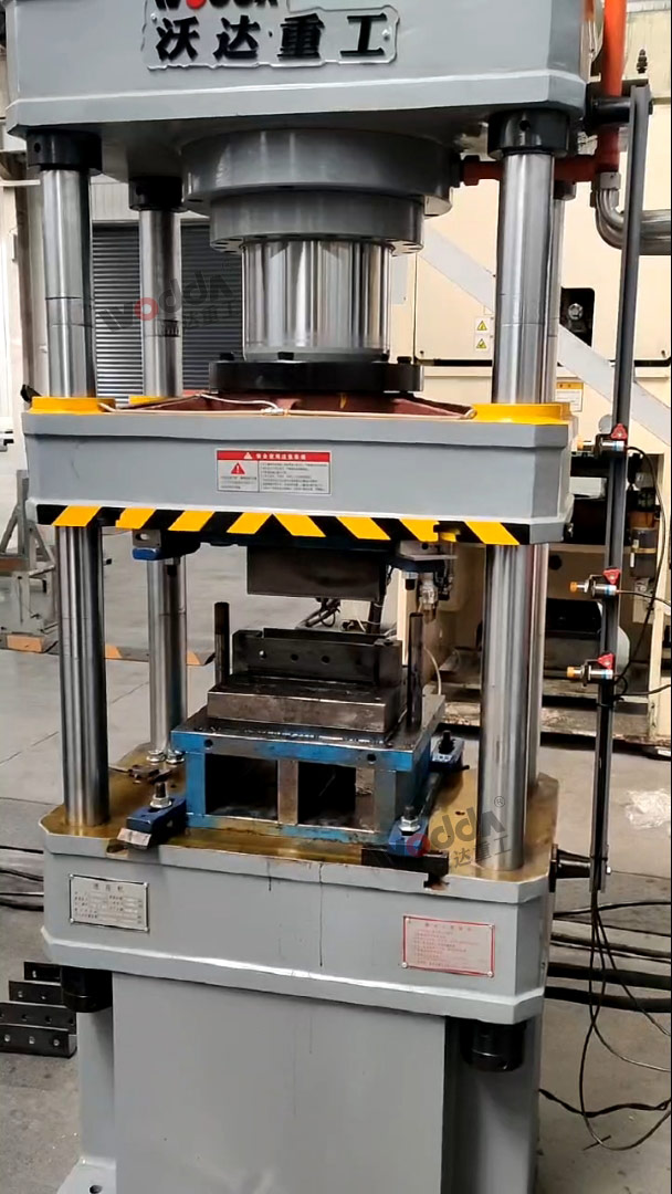 100吨四柱液压机冲压横财连接金具 100吨四柱液压机冲压横财连接金具