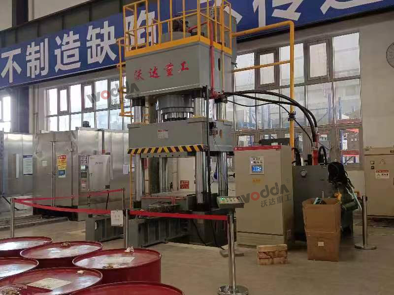 1000吨复合材料成型四柱液压机 1000吨复合材料成型四柱液压机