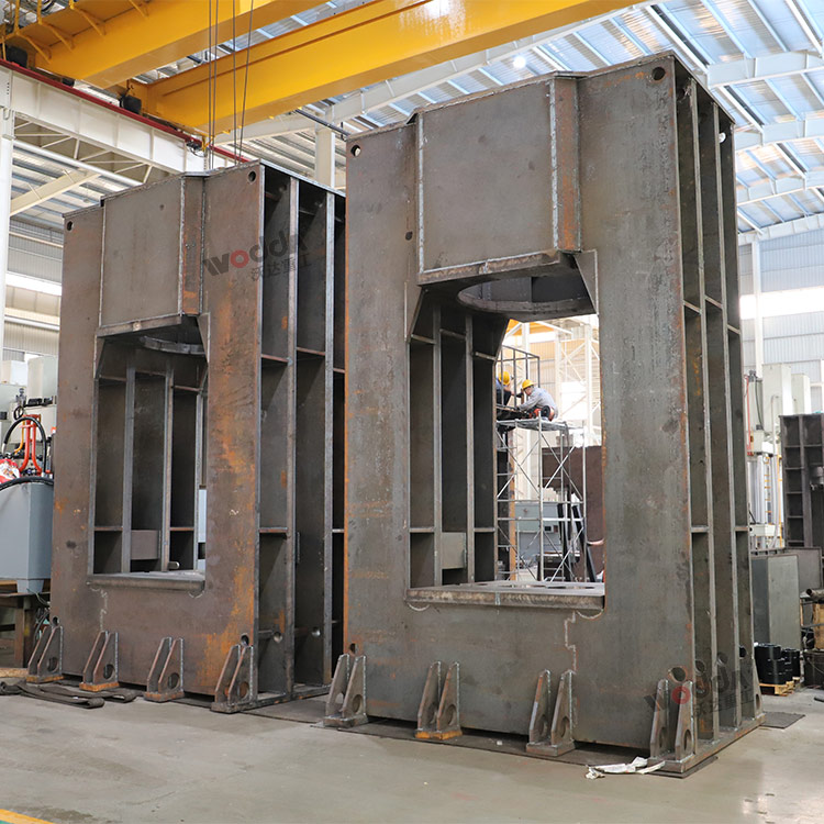 2500吨框架式液压机机身 2500吨框架式液压机机身