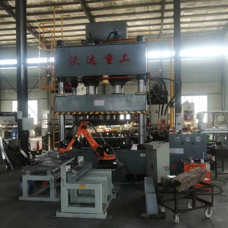 汽车配件成型液压机客户现场 汽车配件成型液压机客户现场