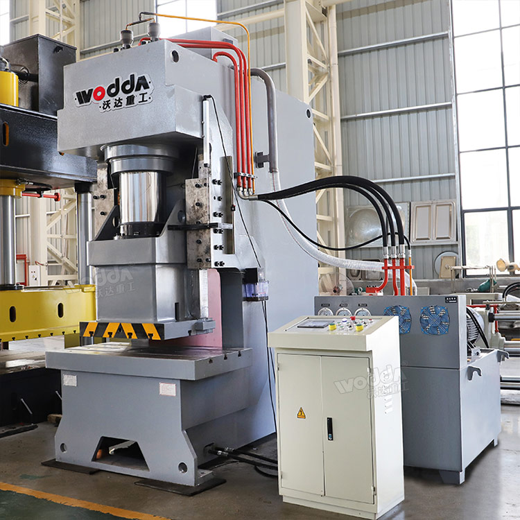 315吨油压冲床 315吨油压冲床