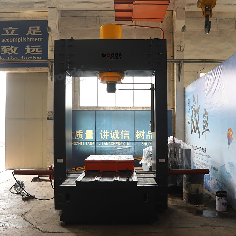 400吨龙门液压机 400吨龙门液压机