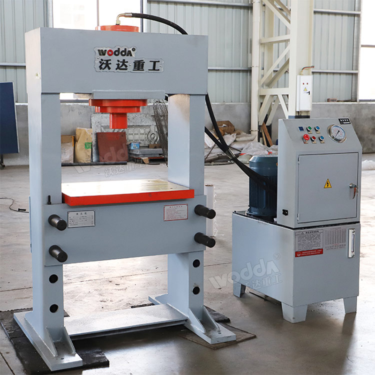 100吨龙门油压机 100吨龙门油压机