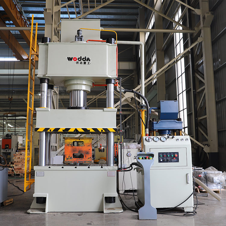 315吨四柱液压机 315吨四柱液压机