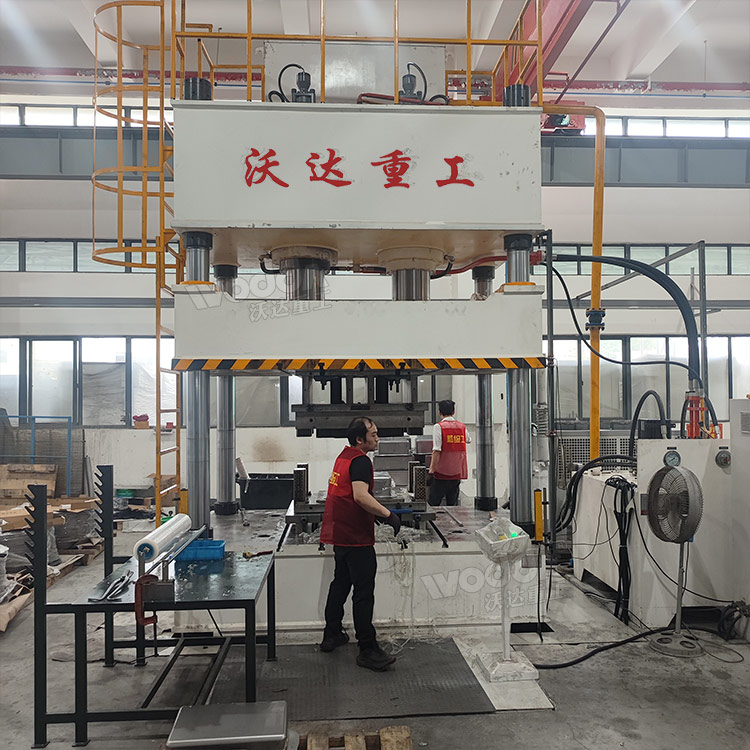 500吨不锈钢水槽拉伸液压机试机 500吨不锈钢水槽拉伸液压机试机